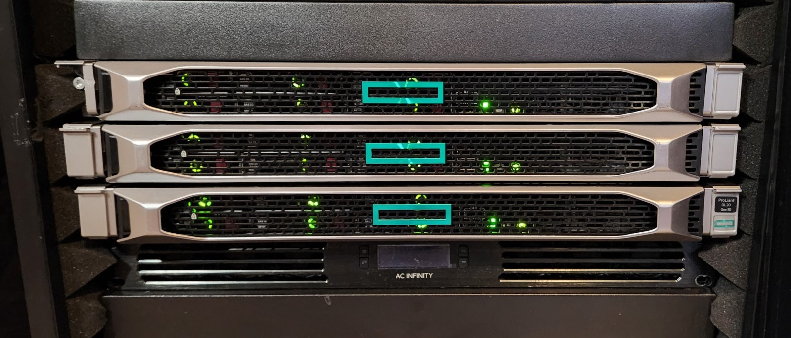 HPE ProLiant DL20 Gen10 – Intel Xeon E-2278G + 128GB RAM + Dedicated iLO Port
