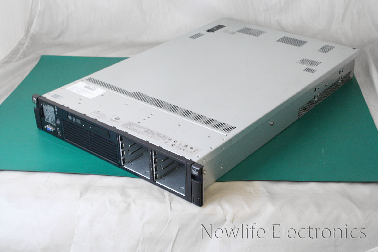 HP AH395A Integrity rx2800 Server (2 x 1.6GHz CPU/32GB RAM/No Drives)