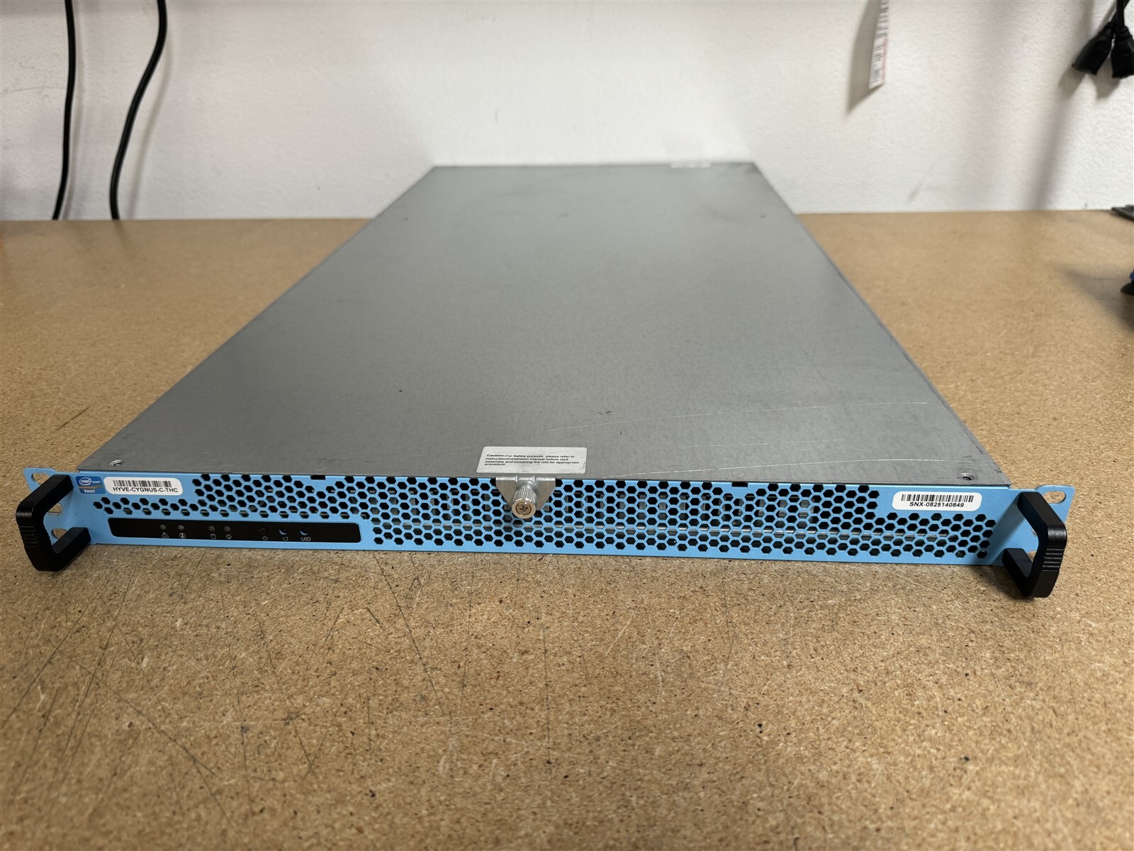 Chenbro NR12000 1U 1x 8m QUAD CORE E3-1230v2 3.3GHz 8GB RAM 1x 240GB SSD