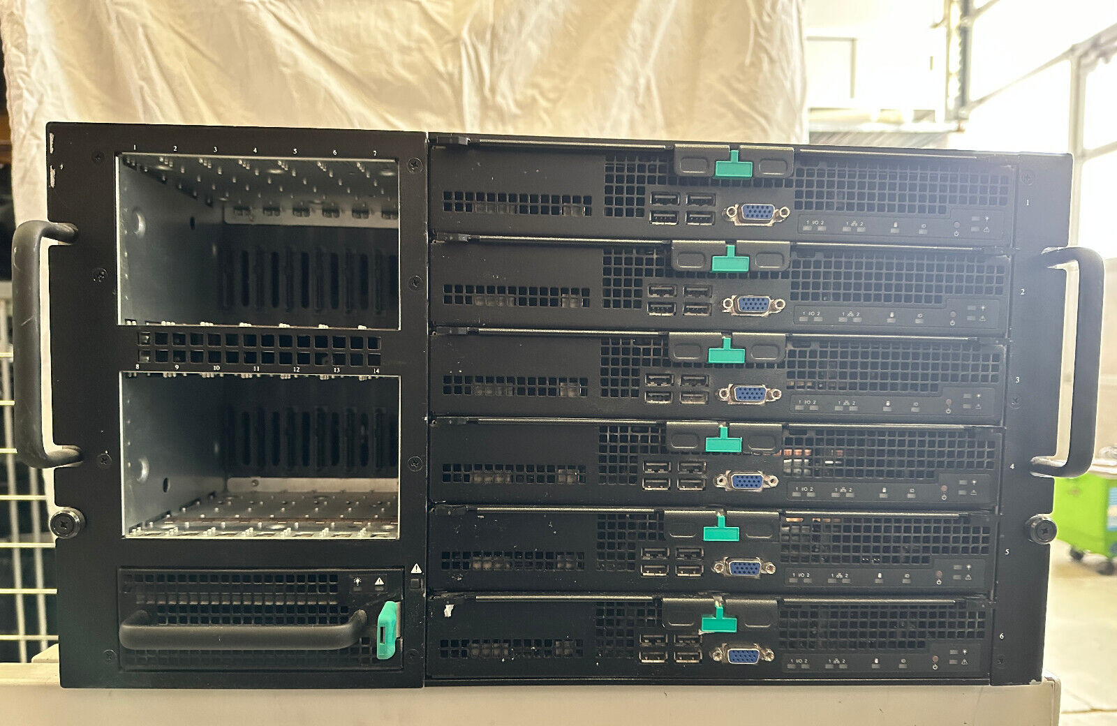 Terra 1100370 / Modular Server System MFSYS25 / 8x Intel Xeon E5620, 160GB RAM