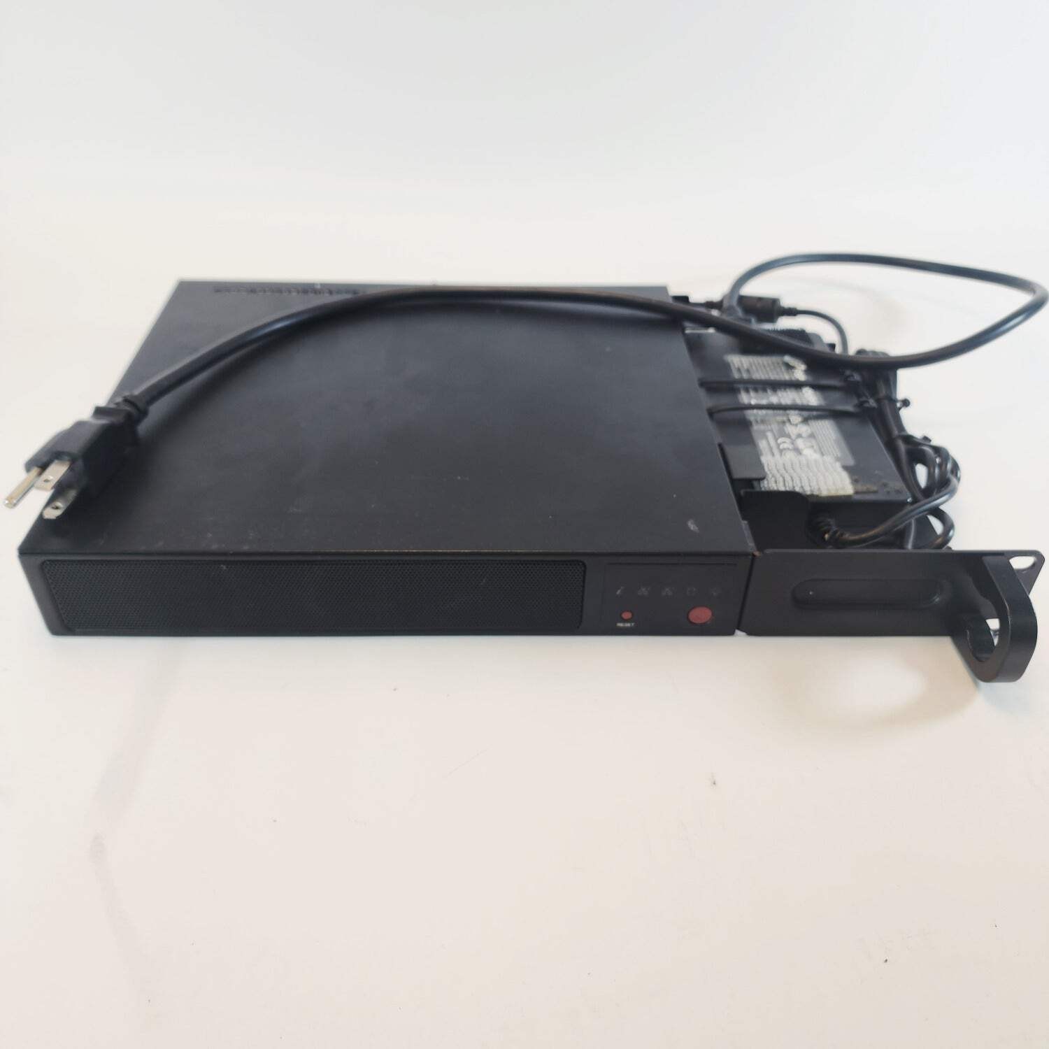 Supermicro SYS-E300-9D-4CN8TP Intel Xeon D 2123IT 64GB RAM 1TB