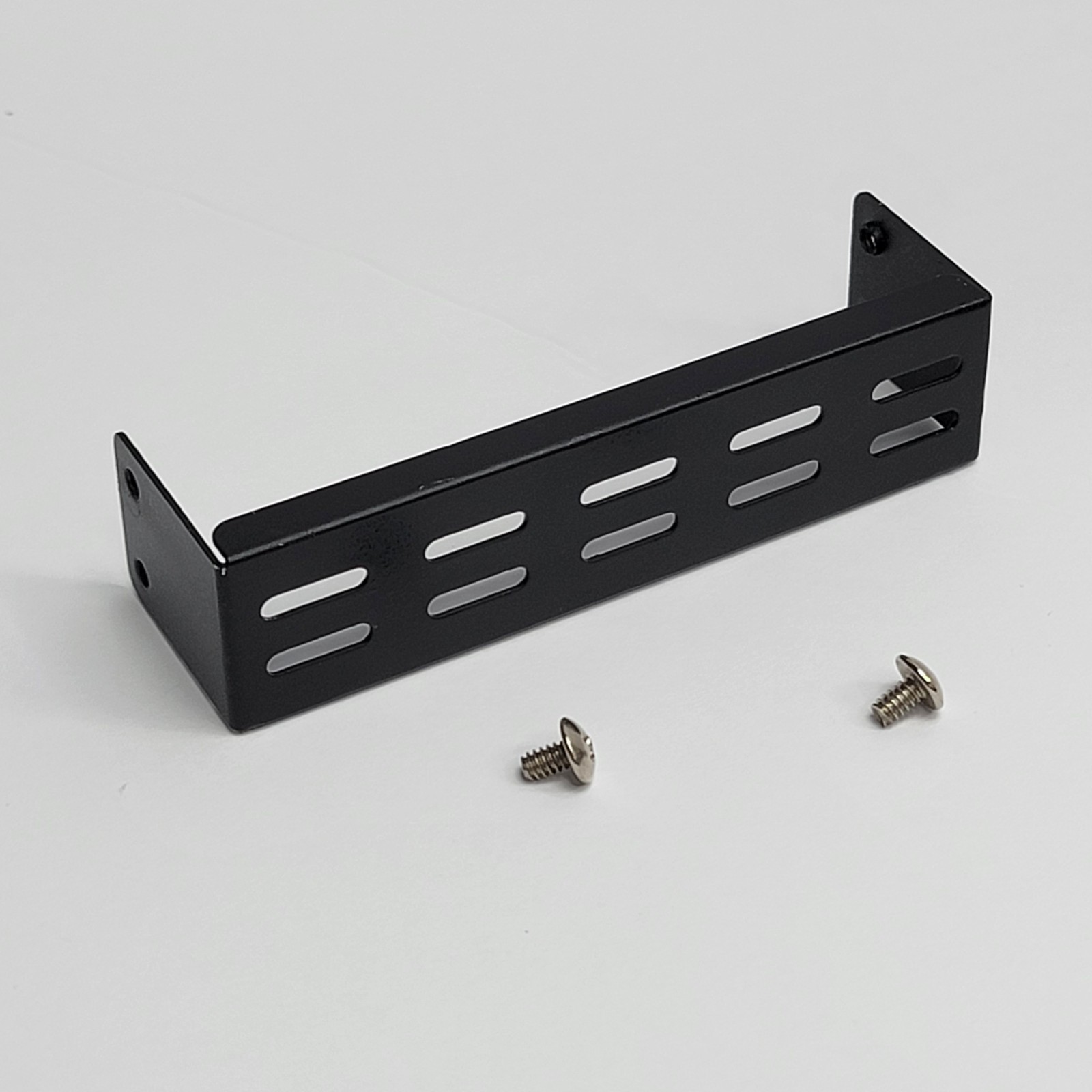 ORIGINAL OEM FLOPPY DRIVE CRADLE FRONT COVER – iStarUSA D-400 Server Chassis