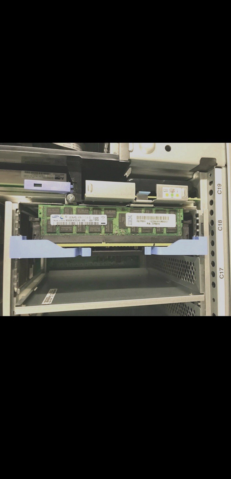 IBM P740 SERVER 8 CORE 3.3 GHZ 256G RAM 5 146GB SAS DRIVES