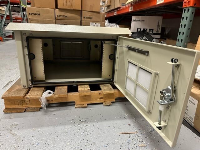 Intertek Outdoor Enclosure Cabinet 16.98 x 29.5 x 34 Inch (WOD-16DDC)