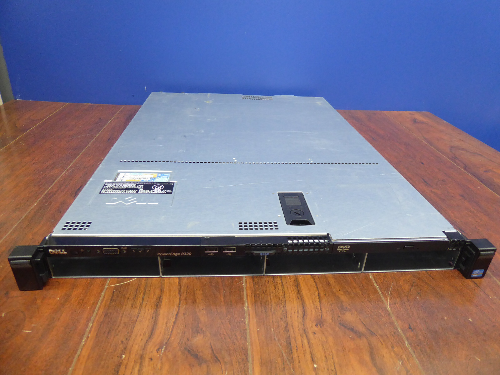 DELL POWEREDGE R320 RM 1u XEON E5-2407 2.2GHz 16GB PERC H310 mini
