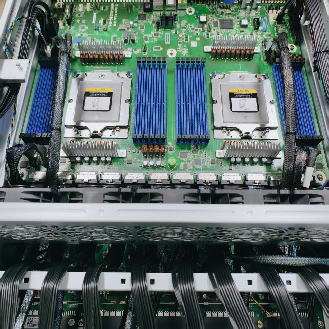 ASRock RACK TURIN2D24G-2L 4U 8GPU PCIe 5.0 X16 Support AMD EPYC9004-9005 series/