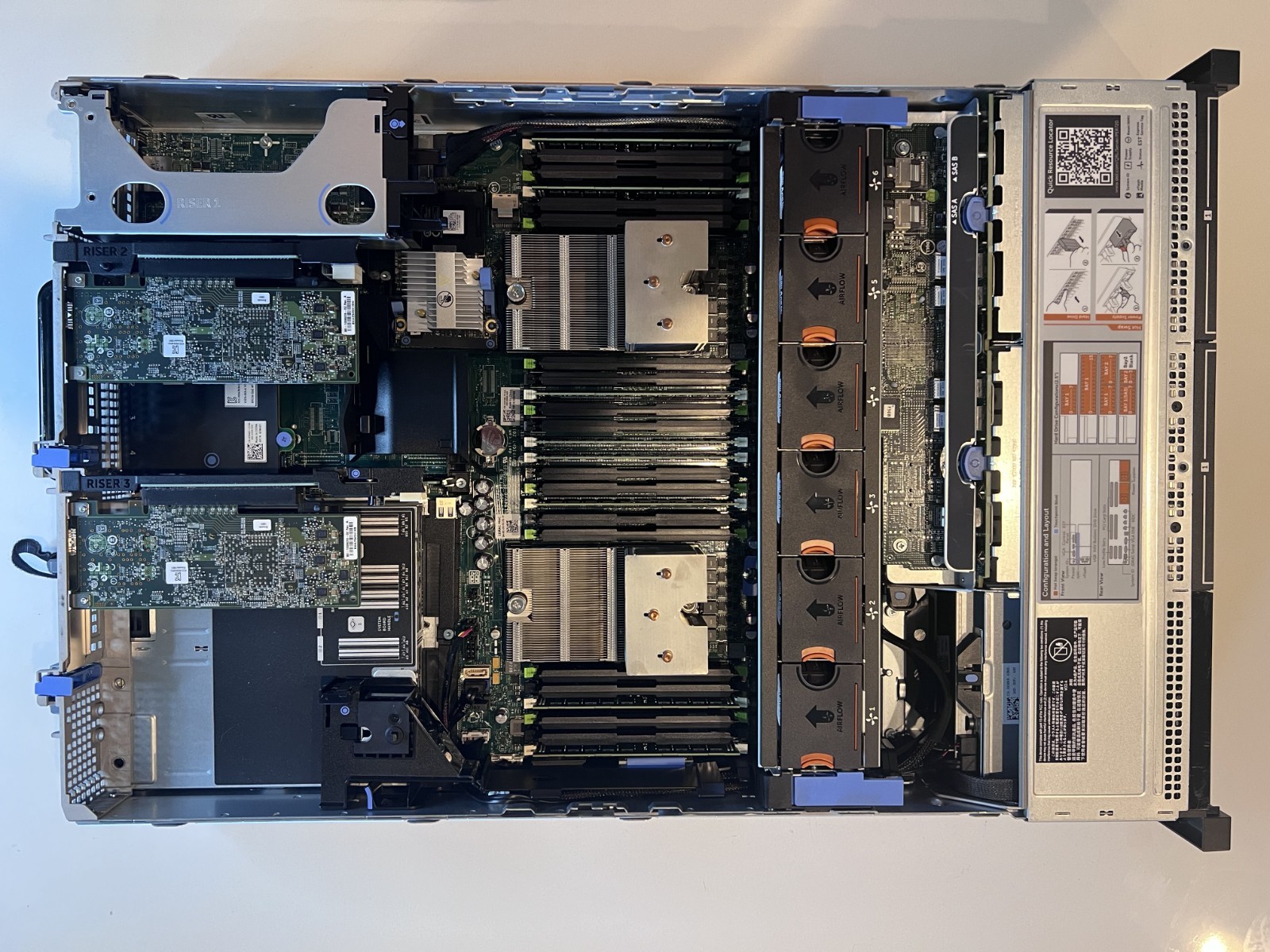 Dell PowerEdge R720 Server, 2x Intel Xeon E5-2660 2.20GHz, 16x 2.5-inch bays SFF
