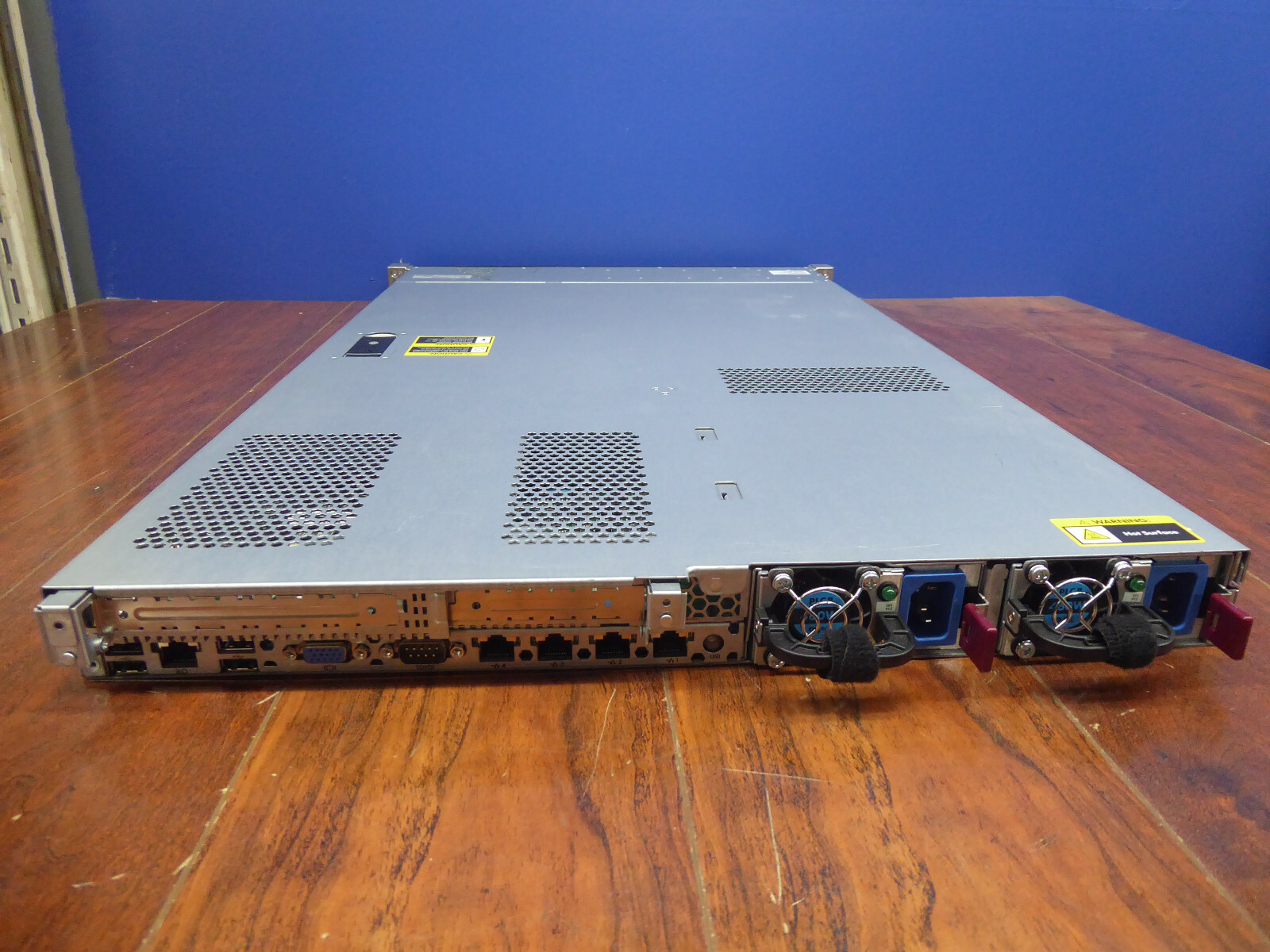 HP PROLIANT DL360e GEN8 2x 6-CORE XEON E5-2440 2.4GHz 48GB 686212-S01 B320i 512M