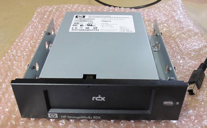 HP RDX AP709AT 320 GB Removable Back-up Drive 5.25″