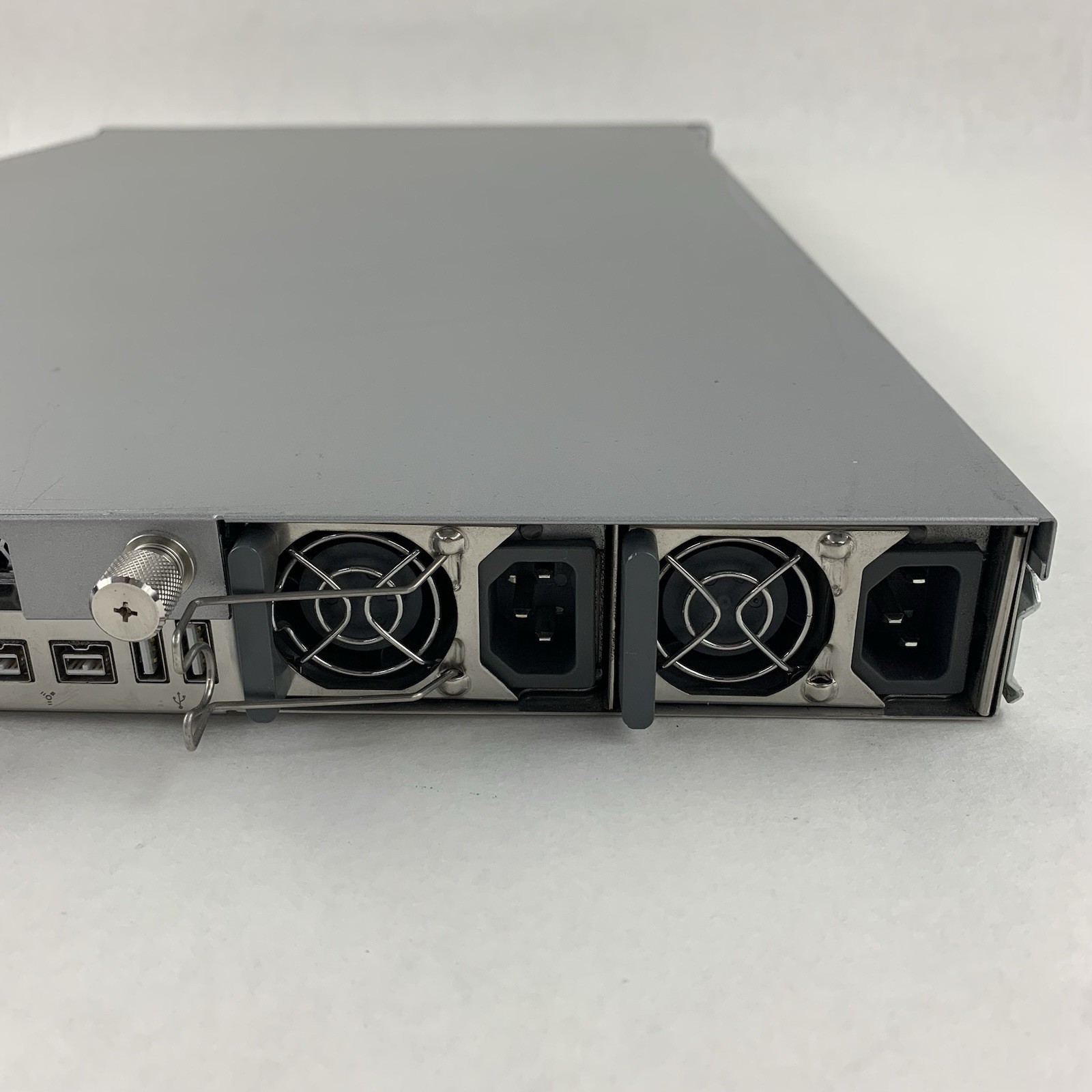 Apple A1279 XServe 2009 Server 2x Xeon E5520 2.26 GHz 24 GB Ram ODD No OS No HDD