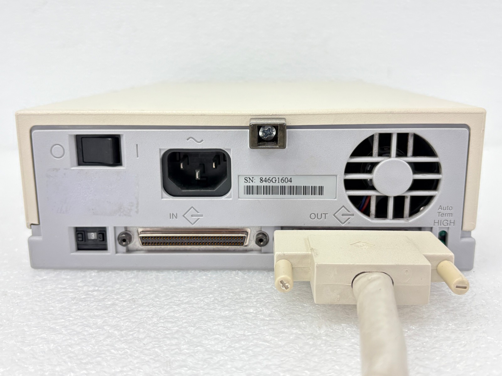 Pre Owned | Sun Microsystems 599-2229-01 DDS3 Unipack Tape Drive – w/ Power Cord