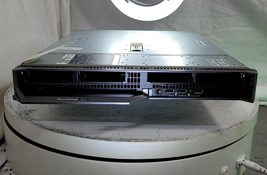 DELL PowerEdge M710 0P873H Server Blade 2*INTEL XEON X5650 48GB