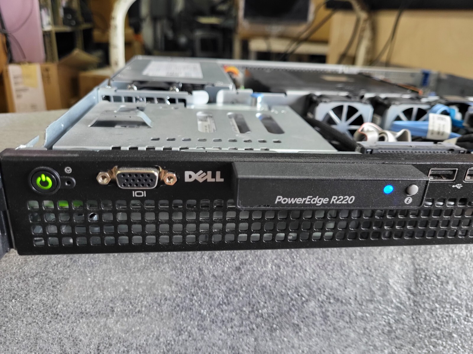 *UNTESTED* Dell PowerEdge R220 Xeon E3-1231v3 3.4GHz / 8GB RAM / 500GB SATA