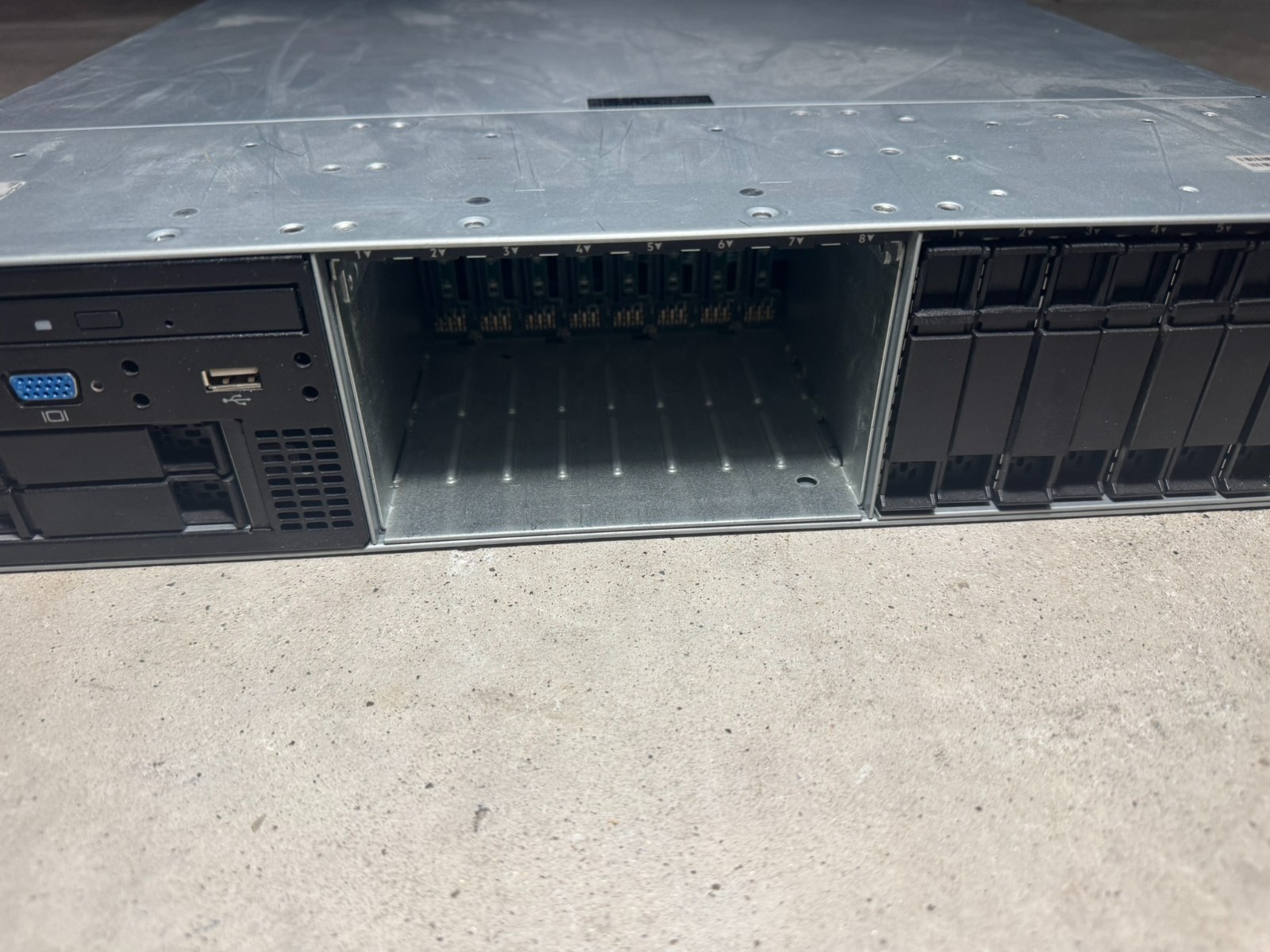HPE ProLiant DL360 Gen9 E5-2609 v4 32GB RAM No HDD 2x500W PSU