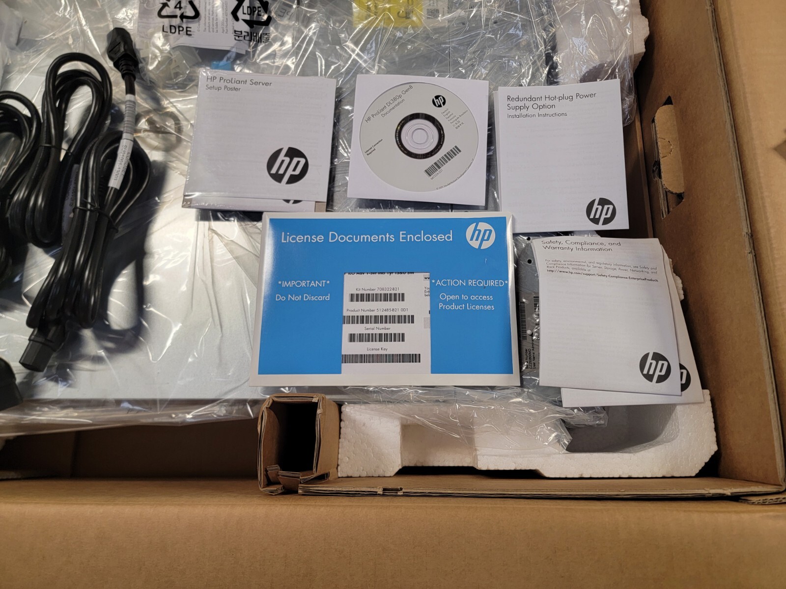 HP ProLiant DL380p Gen8 SFF CTO Server Assy 653200-B21 w/5x300GB SAS 653960 NEW