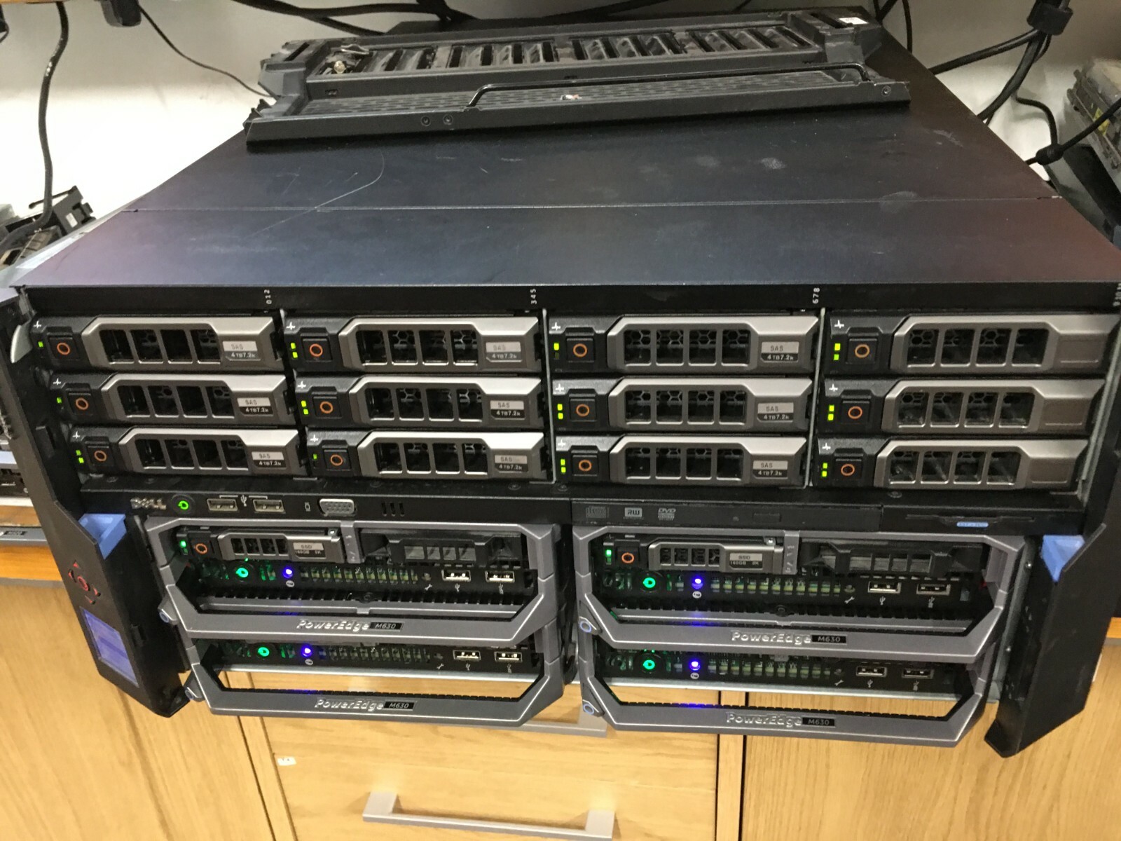 DELL PowerEdge VRTX 4x 13G M630 Compute Nodes *80 Cores SSD+ 48TB Storage ESXi 7