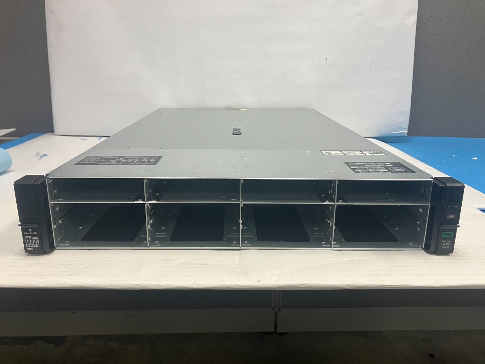 HPE P19718-B21 DL380 Gen10 12LFF NC CTO Chassis