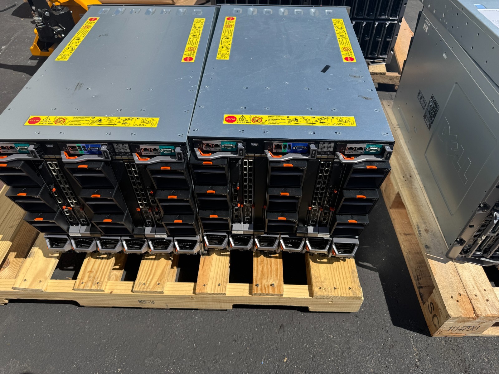 Dell PowerEdge M1000e Blade Center w/ 16x M640 nodes Tested CTO