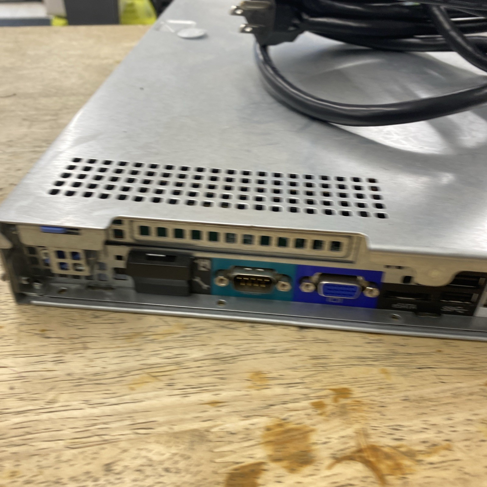 Dell PowerEdge R220 Server Intel Xeon E3-1231 v3 3.70GHz 16GB DDR3 RAM NO HD/OS
