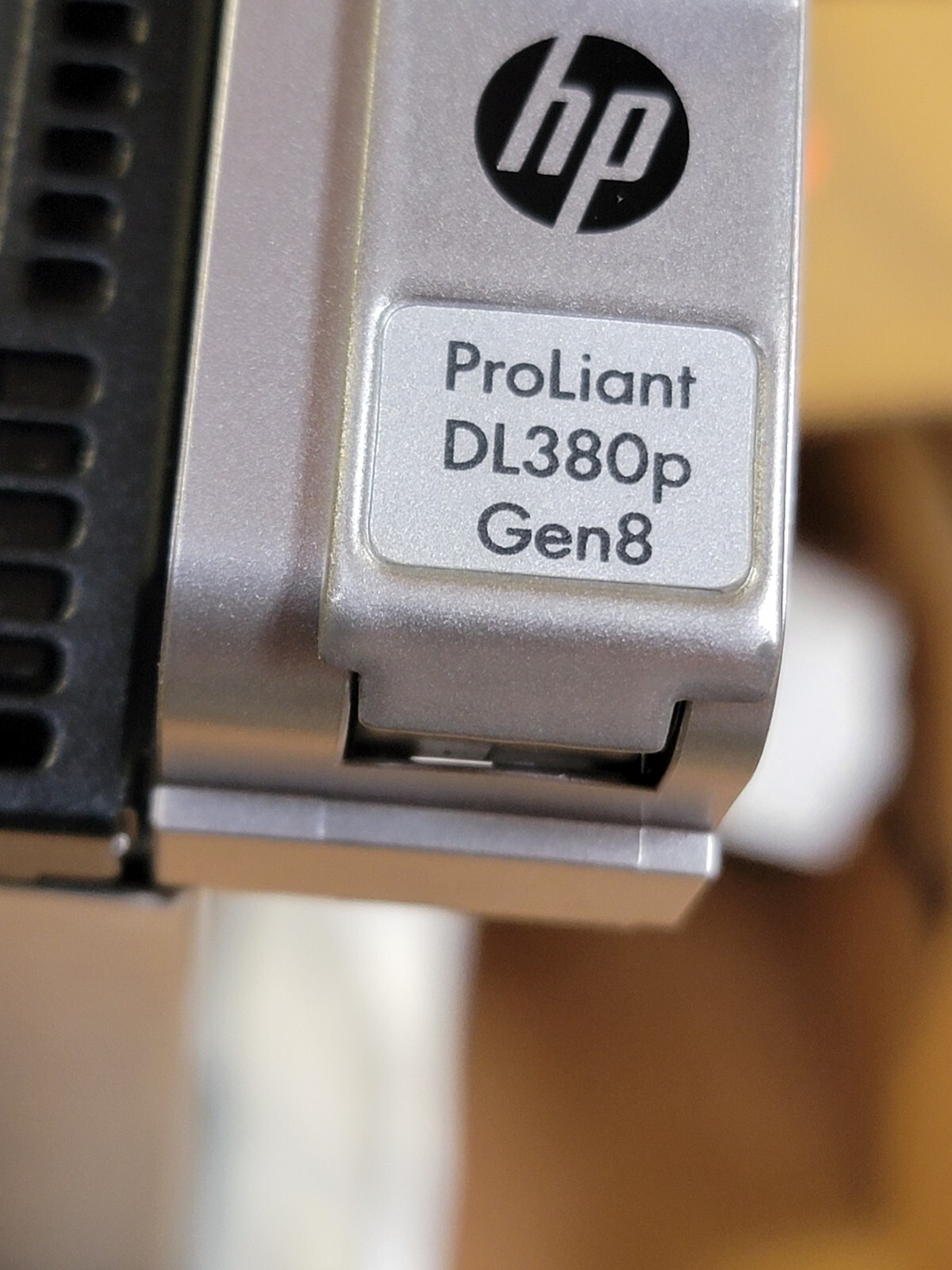 HP ProLiant DL380p Gen8 SFF CTO Server Assy 653200-B21 w/5x300GB SAS 653960 NEW