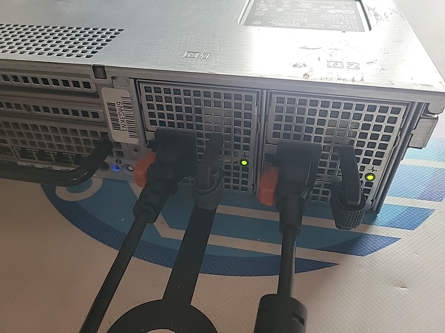 *READ ALL* Dell PowerEdge R710 8-Bay 4-Core Xeon X5630 2.53GHz 4GB RAM *NO HD OS