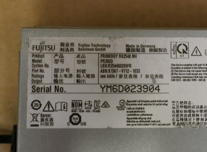 Fujitsu Primergy RX2540 M4 2x 8C Silver 4108 32GB RAM 2x 960GB SSD 16-Bay Server