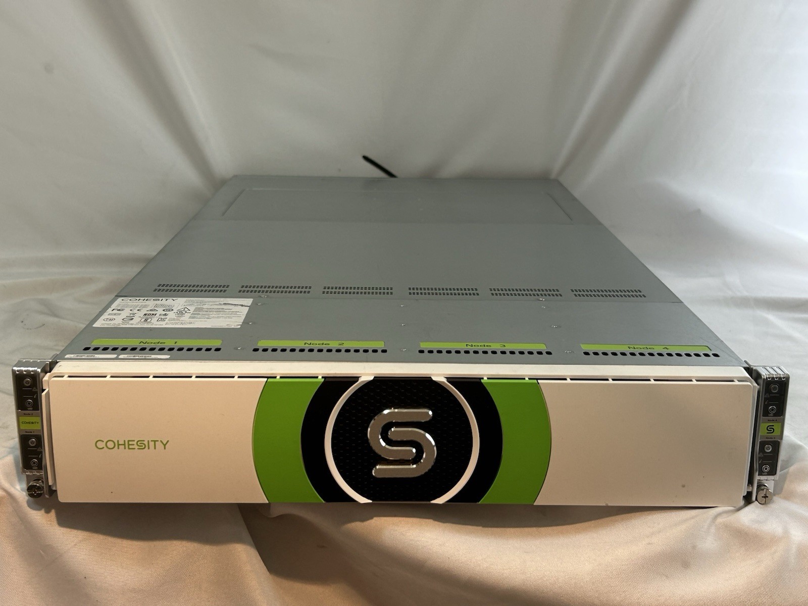 Cohesity C4500-SFP-1 w/1 Node 2x Silver 4208 CPUs No RAM No Drives – Dual AC PWR