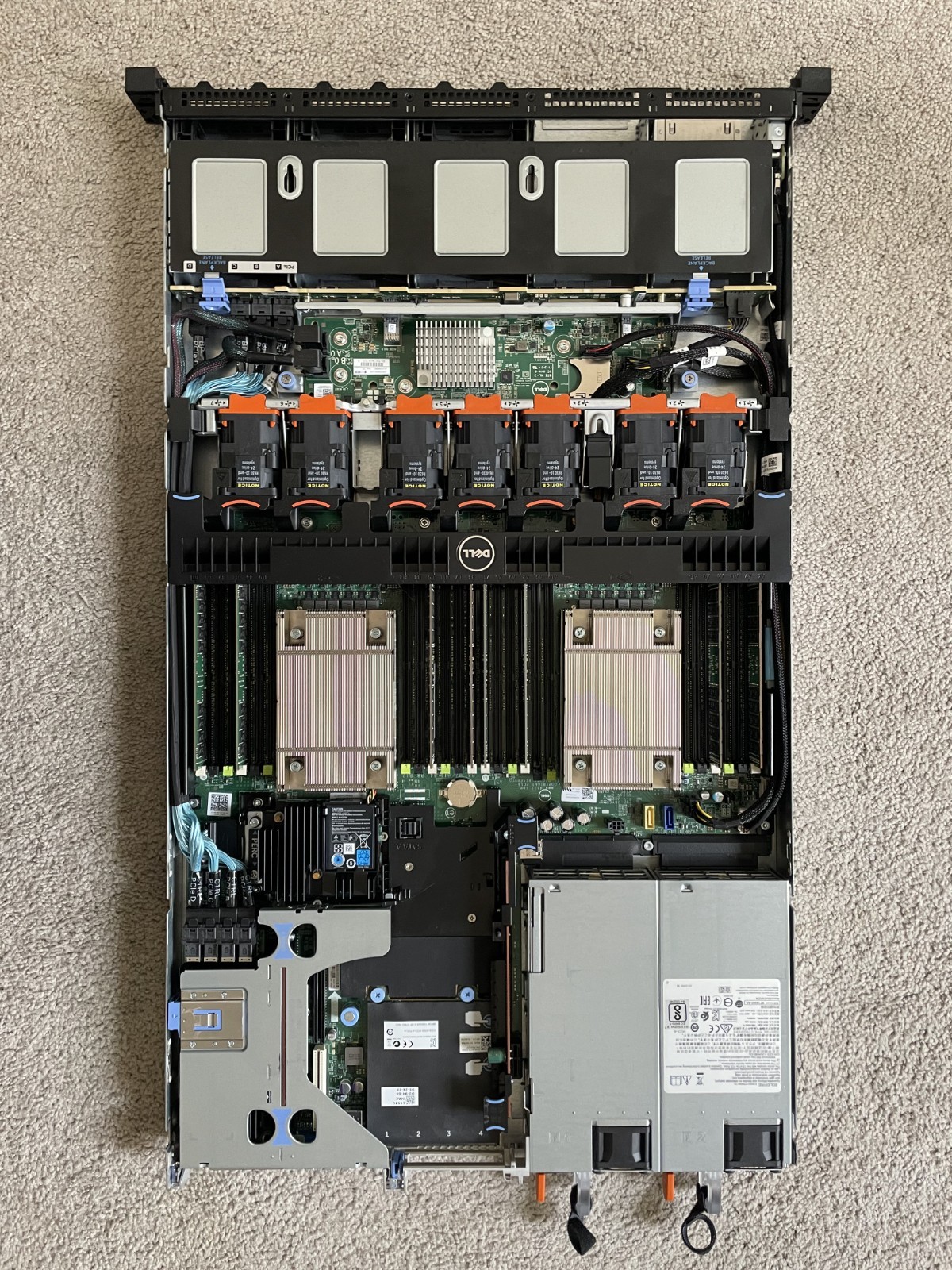 Dell Poweredge R630 2x Xeon E5-2697 v3 2.6GHz 28-Cores | 128GB | Raid | iDRAC8