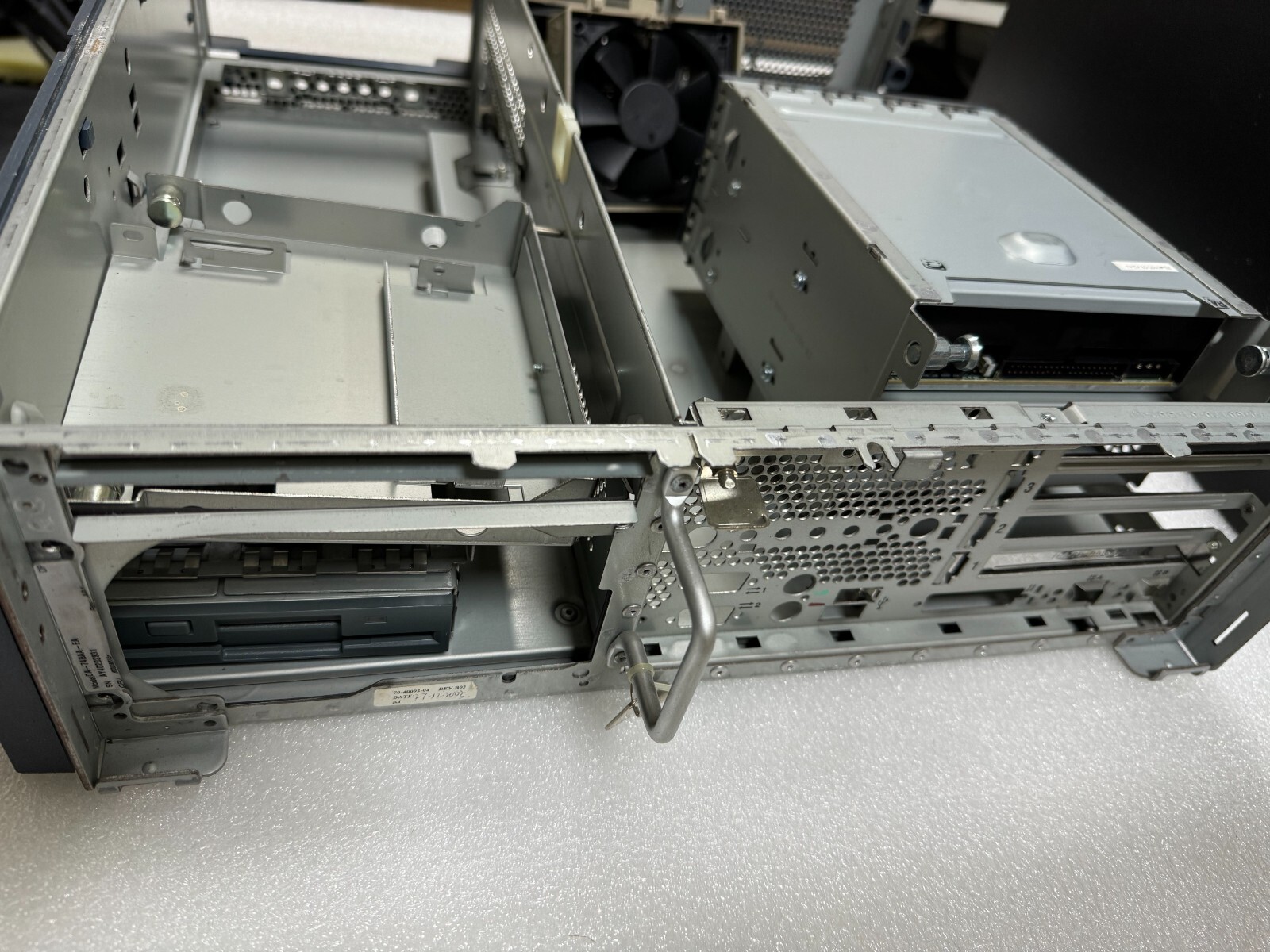Compaq DEC ALPHASERVER DS10 600MHZ chassis DA-74BAA-EA 70-40092-04