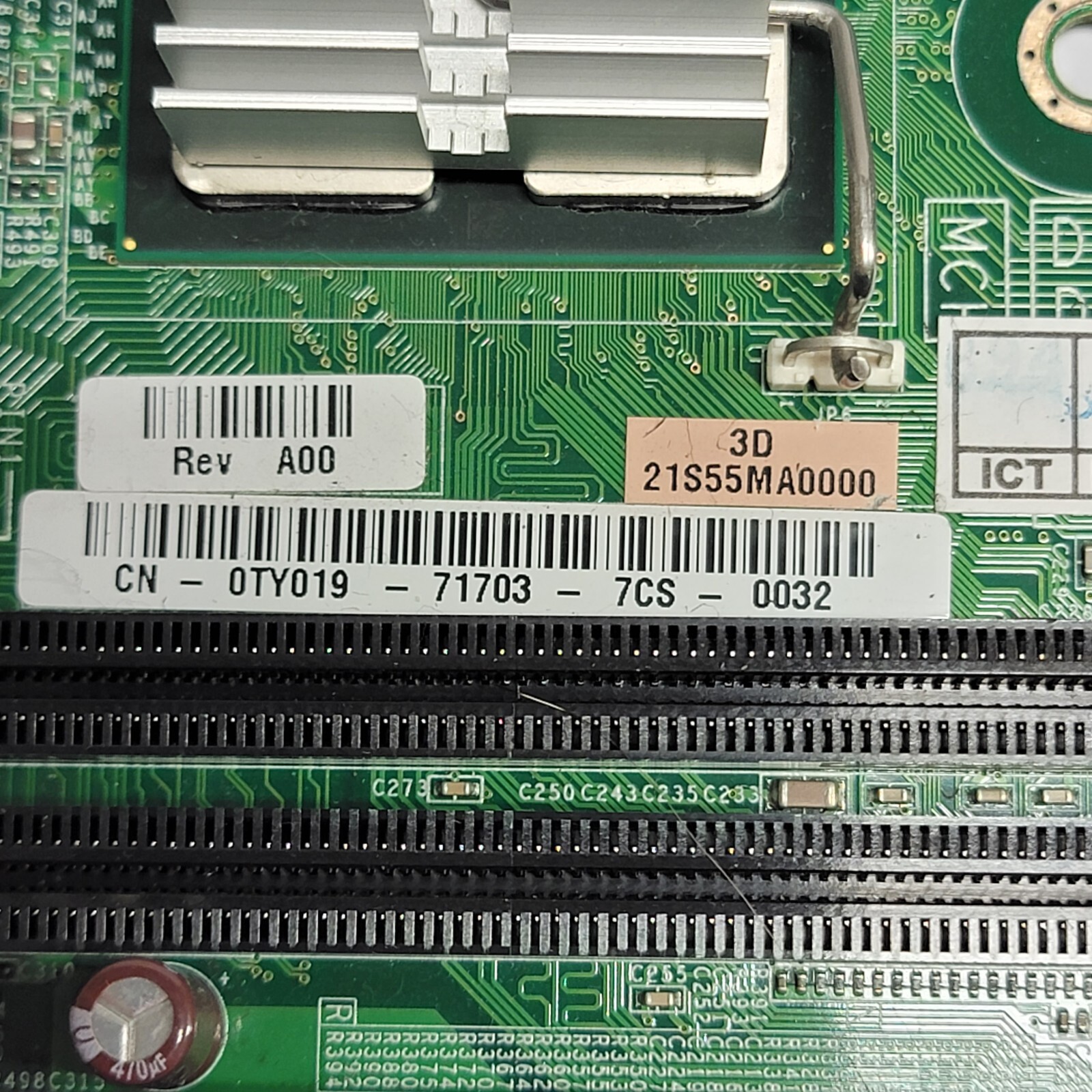 CN-0TY019-71703-7CS-0032 CN-0RH477-71703-82T-0687 from Dell PowerEdge R200 SVP