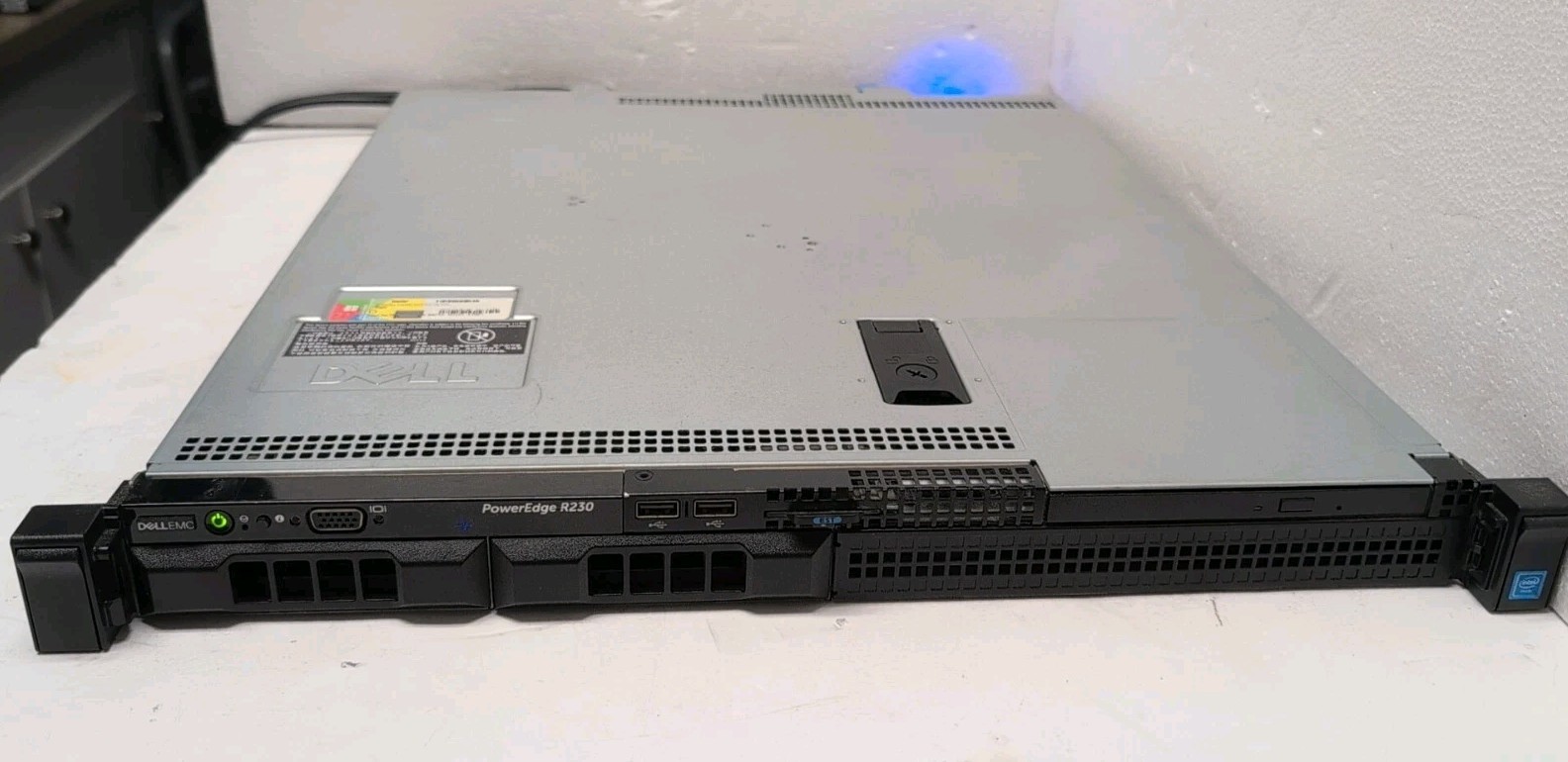 Dell PowerEdge R230 – Xeon E3-1220 V6/8GB DDR4/250W PSU (NO HDD/CADDY ) –