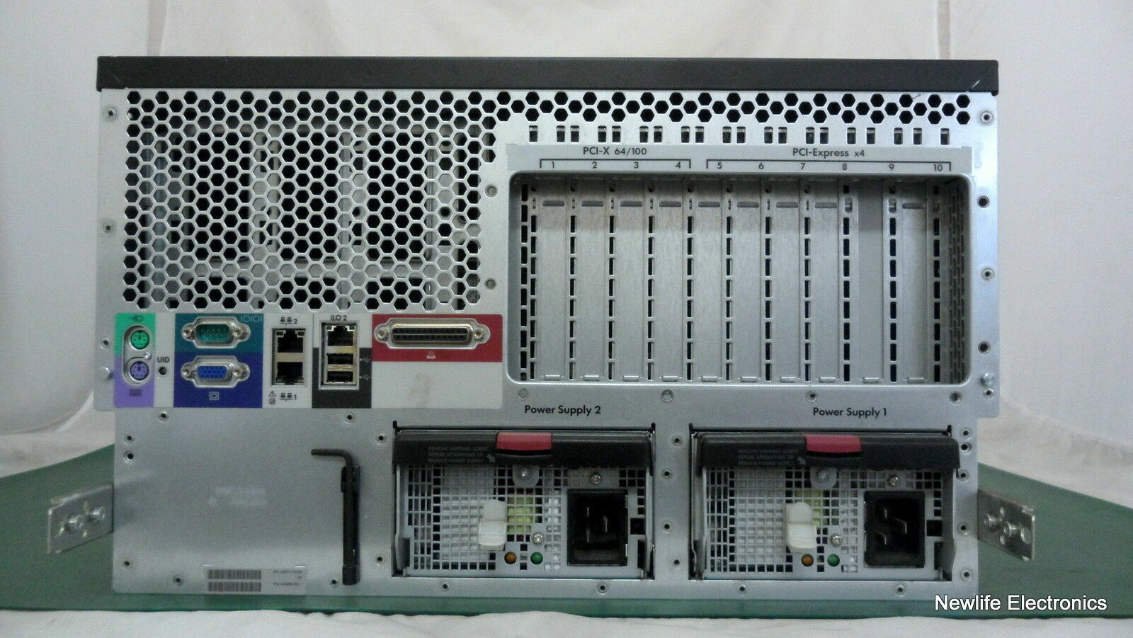 HP 403690-001 ProLiant ML570 G4 Server (2 x 2.8GHz CPU/No RAM/No Drives)