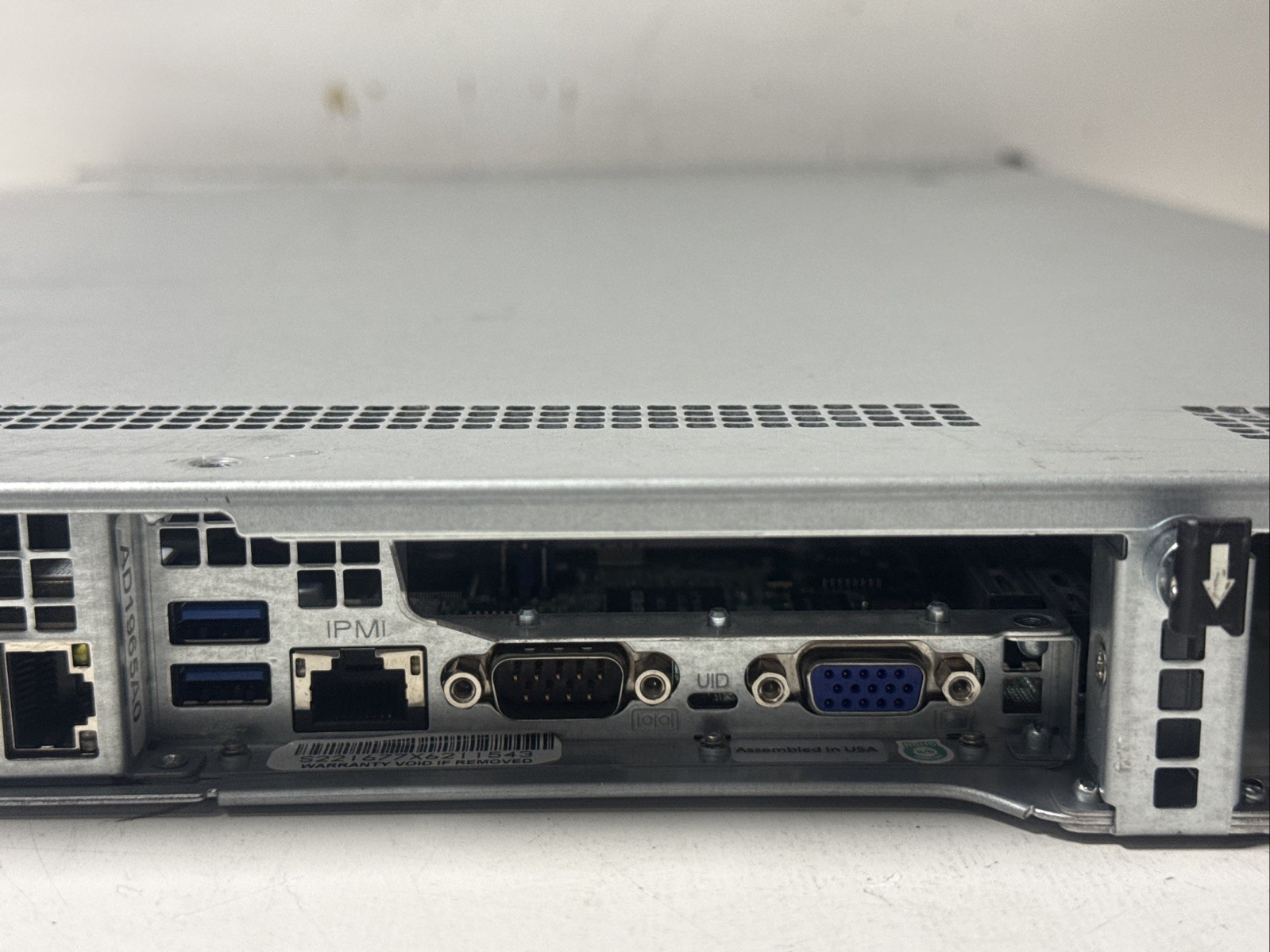 SUPERMICRO 119U-Server 1X INTEL XEON E5-2620 V3 64gb (8gbx8) 4X1Tb HDD 2 X750 W