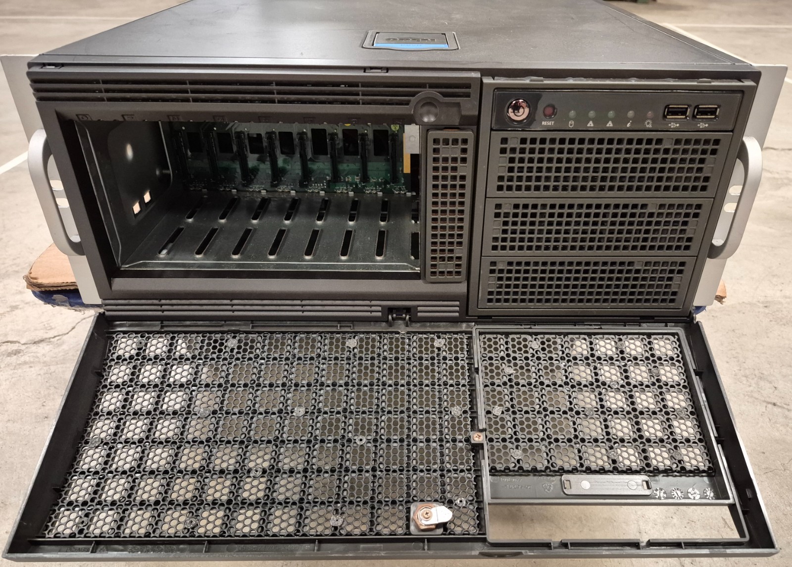 Supermicro 747-16 4U GPU Server Chassis w/2x PWS-1K62P-1R PSU,Backplane SAS747TQ