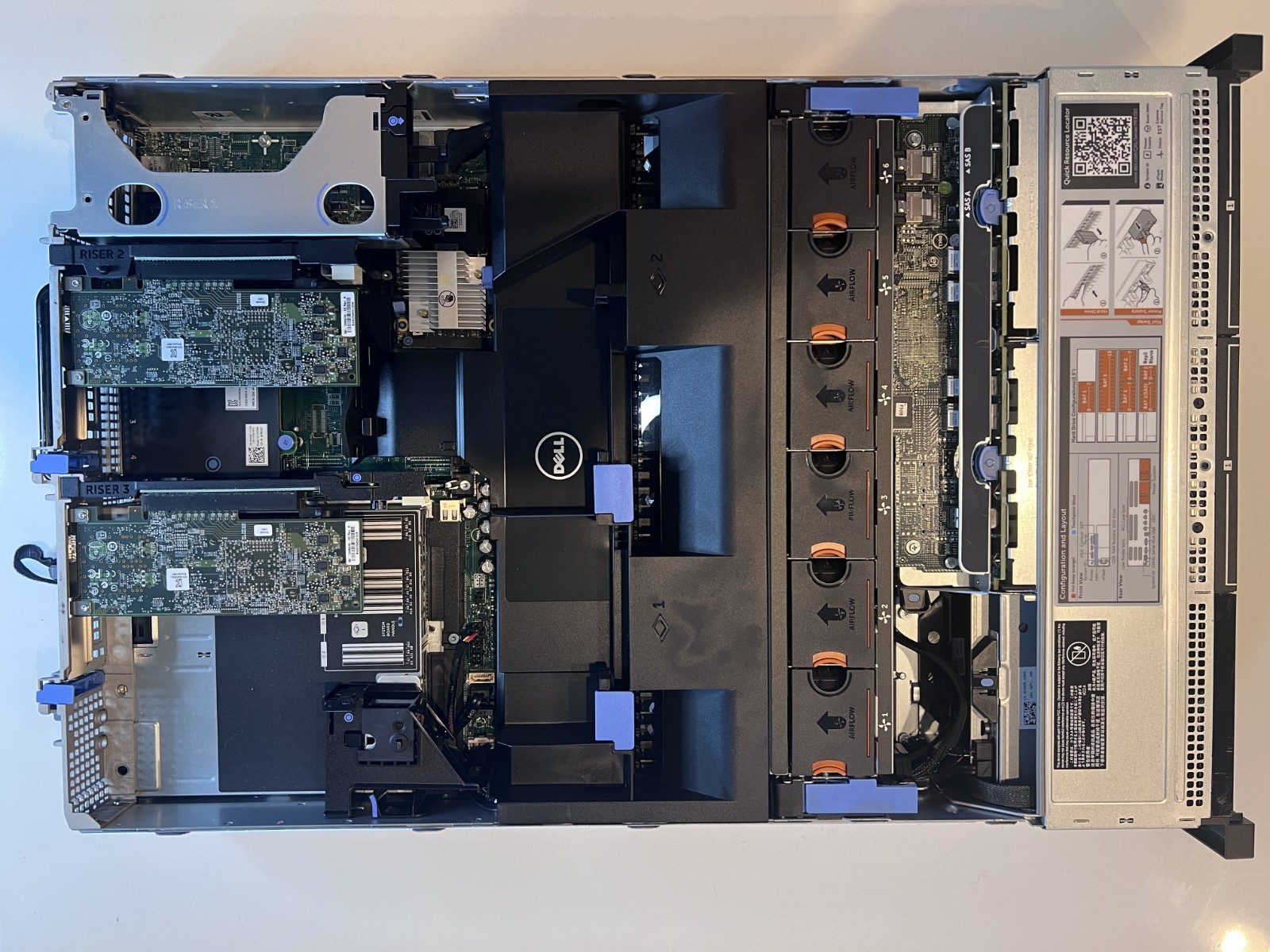 Dell PowerEdge R720 Server, 2x Intel Xeon E5-2660 2.20GHz, 16x 2.5-inch bays SFF