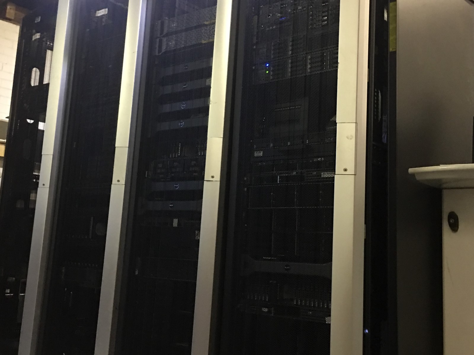 F3J69A HPE StoreVirtual 4530 48TB MDL SAS Storage Solution OS 12.8 Licensed