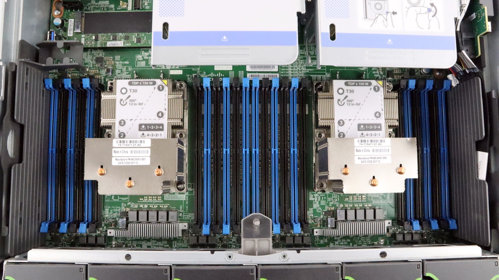 Cisco HyperFlex HX 240c M5 HXAF240C-M5SX 2RU Server Barebones Needs CPU/SSD/RAM