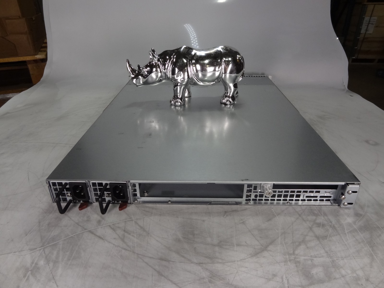 CSE-113 SUPERMICRO 1U SERVER CHASSIS (NO BOARD)