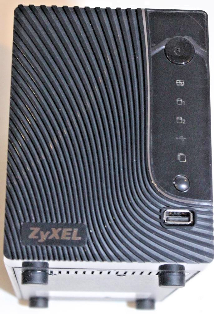 ZyXEL 2-Bay Power Media Server NSA221 NOS (READ DESCRIPTION)