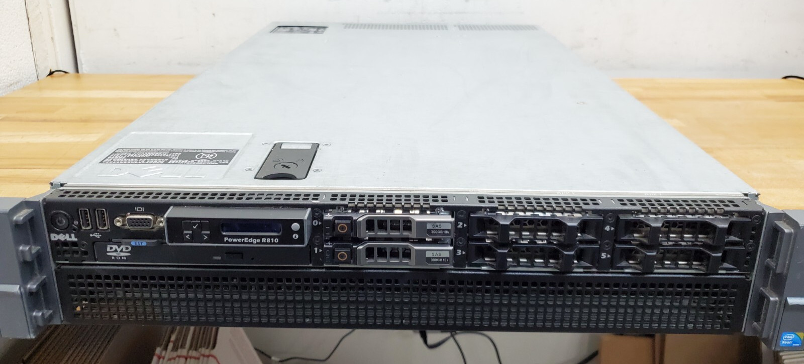 Dell PowerEdge R810 E05S Server 4x Xeon E7-4830, 64GB RAM, 500GB SSD, Win10Pro