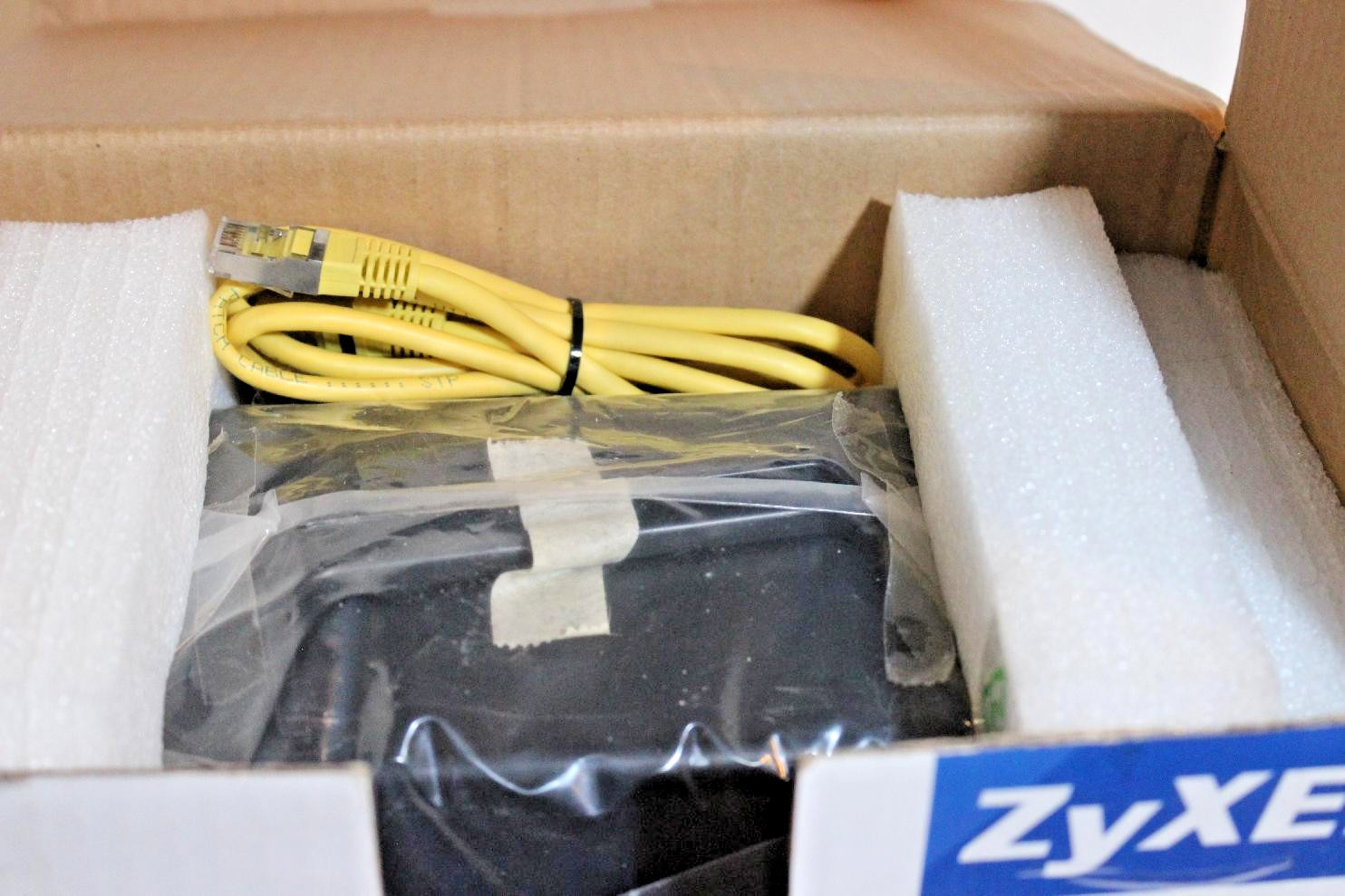 ZyXEL 2-Bay Power Media Server NSA221 NOS (READ DESCRIPTION)