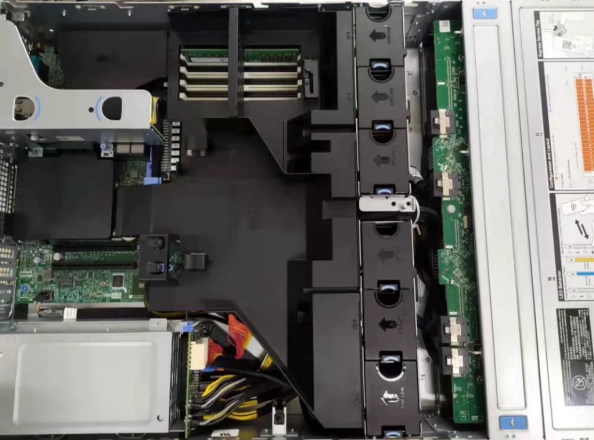 Dell PowerEdge R7515 Server 24X2.5″(12X NVME) 2X750W H730P No CPU/HDD/GPU