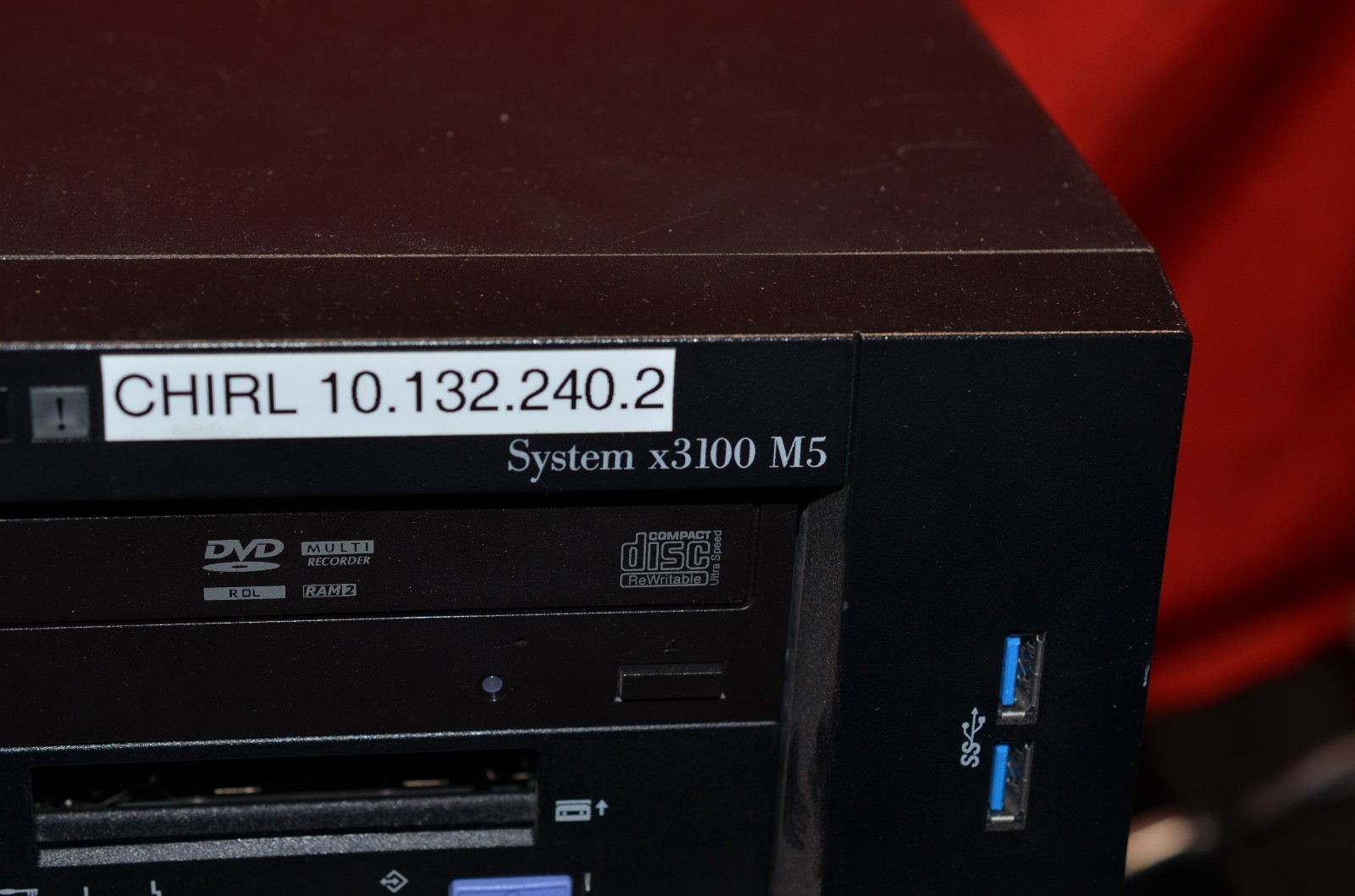 IBM System x3100 M5 tower server working