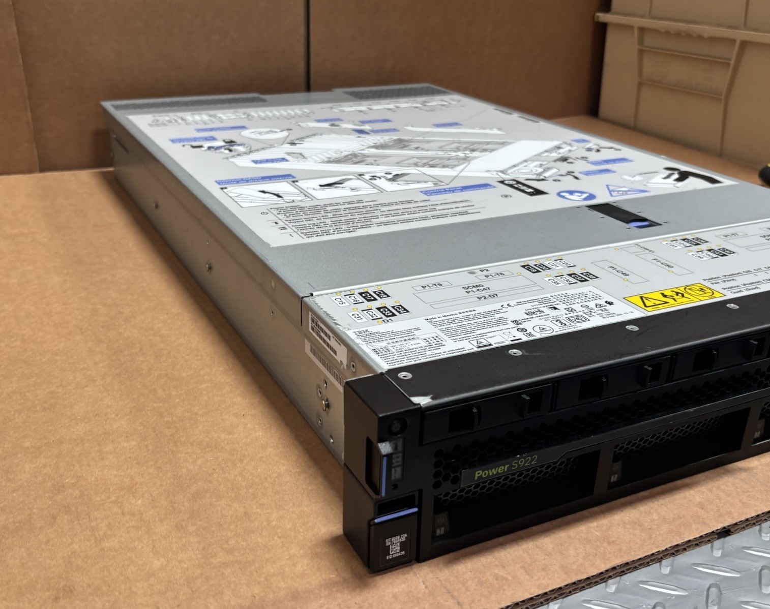 IBM 9009-22A Power System S922 Power 9, 16 core CPU, 256GB (32GBx8)