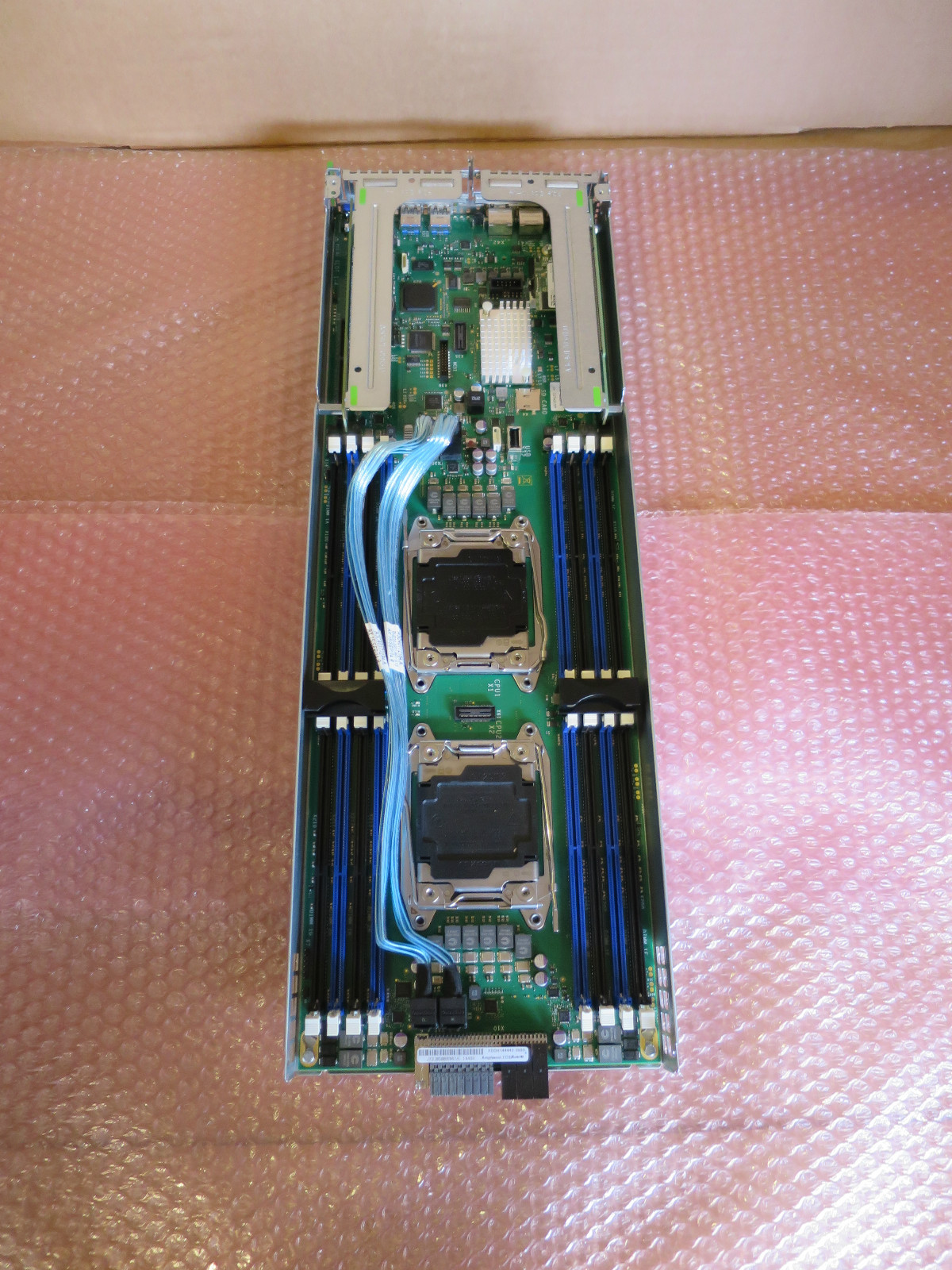Fujitsu PRIMERGY CX2550 M1 no CPU -0 MB – 0 GB Node Server S26361-K1531-V100