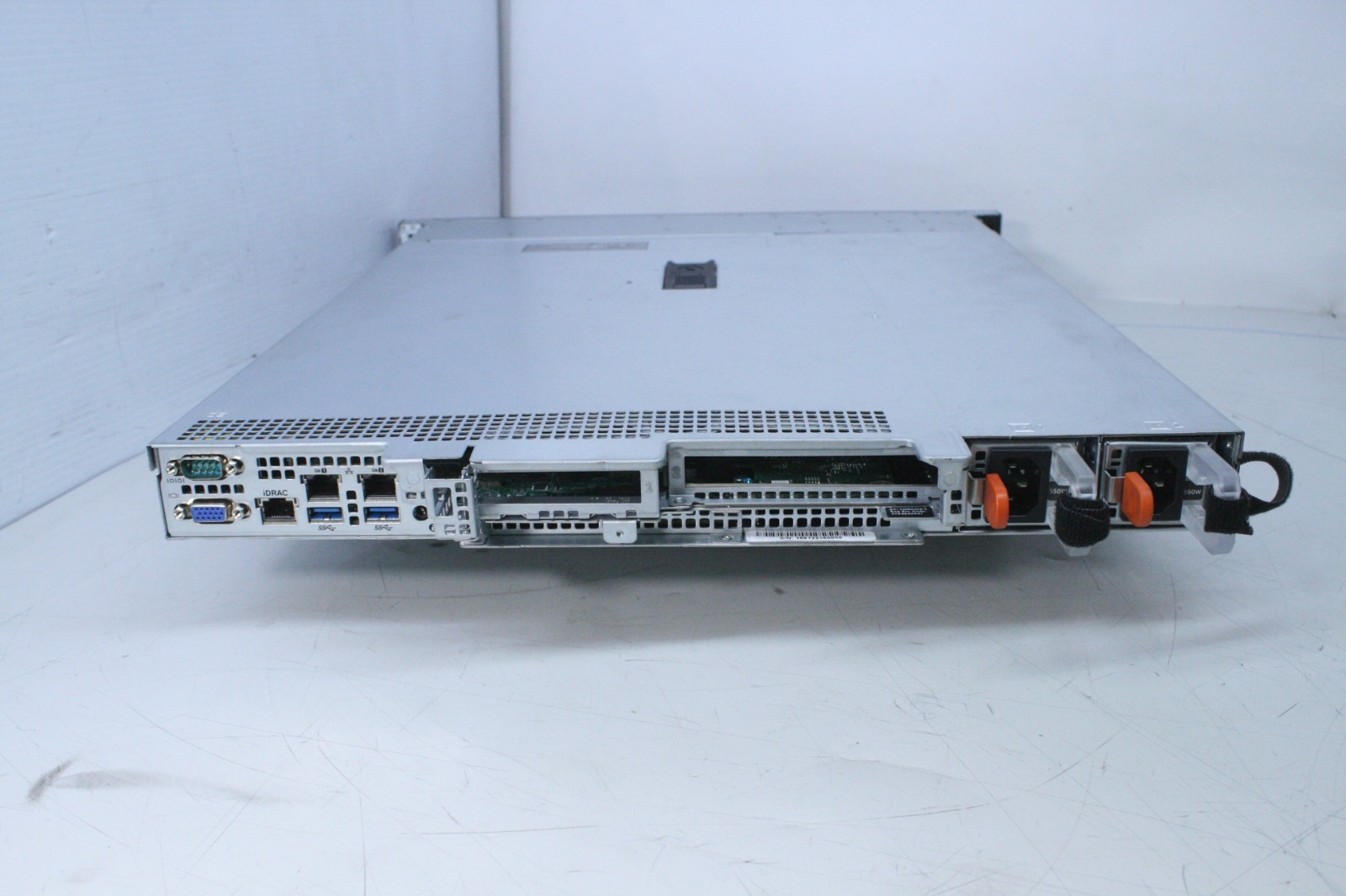 DELL OEMR R340 4-BAY LFF SERVER 1X-XEON E-2224 3.4GHZ H330 NO RAM NO HDD T7-A17
