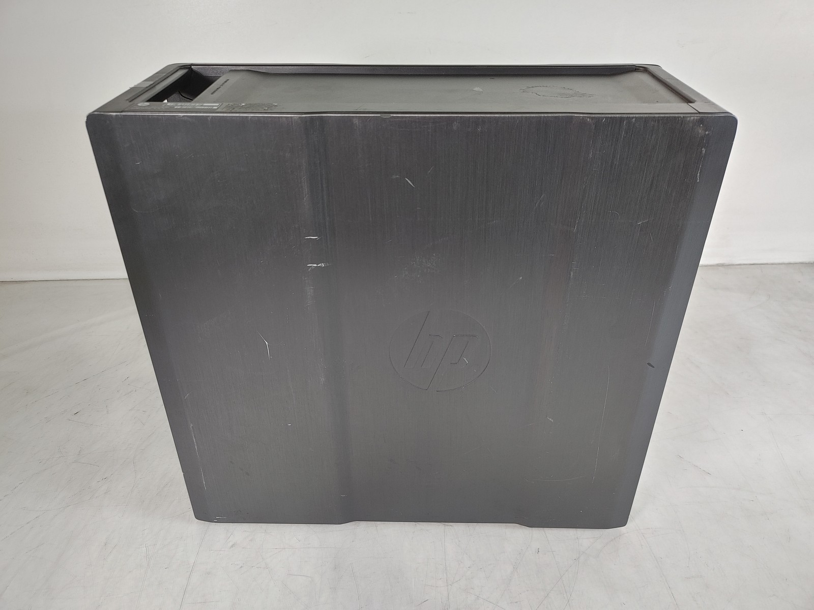HP Z640 WorkStation Intel Xeon E5-2620 v3 2.40 GHz 8 GB DDR4 – No HDD