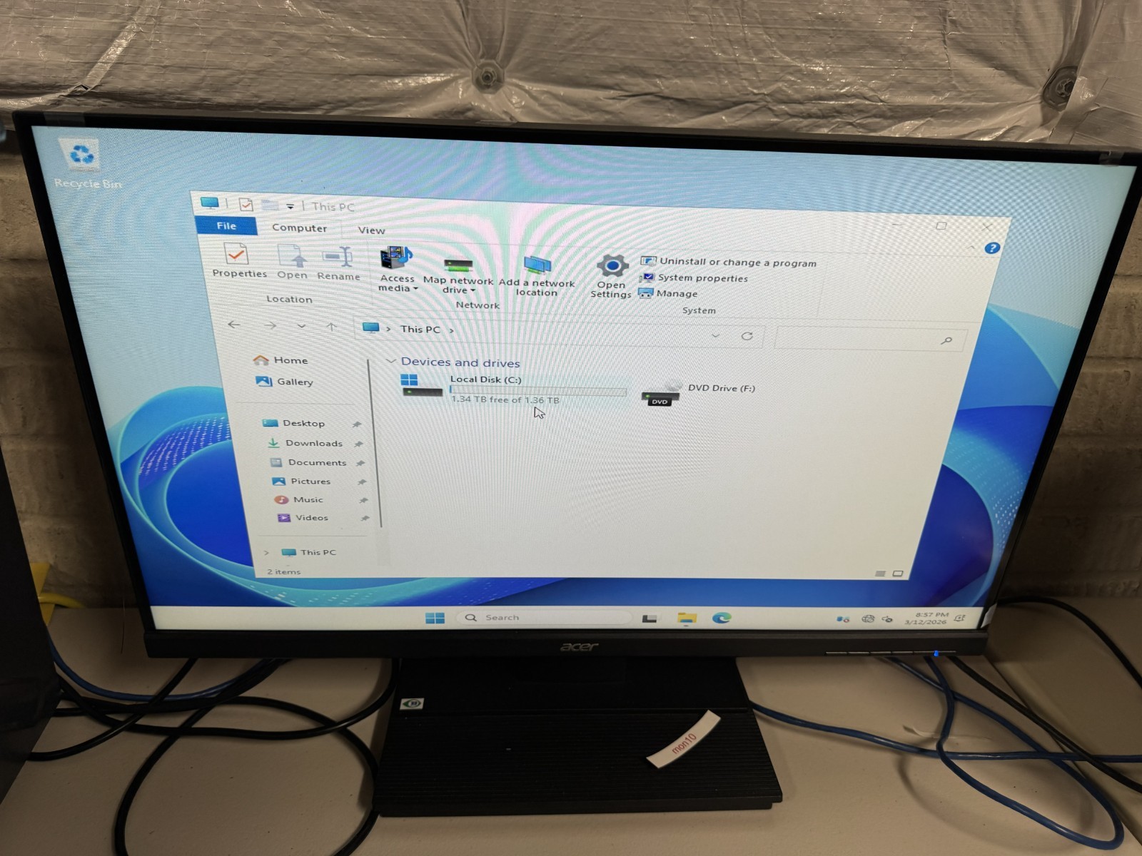 Power Edge T320 CPU- E52407 @ 2.2ghz 24Gb 1TB Windows 2025 Evaluation
