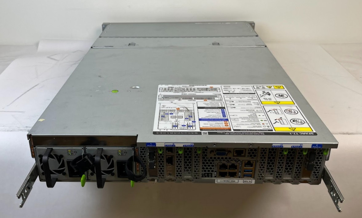 Sun SPARC T7-1 8×2.5″ Server 1x SPARC M7 No RAM/Drives 2x1000W QLE8362-0RL