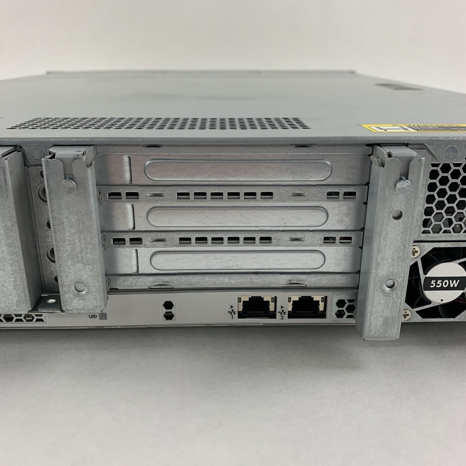 HP Proliant DL180 GEN9 2U 2.5″ Server 1x XEON E5-2609 V3 8 GB Ram No OS No HDD